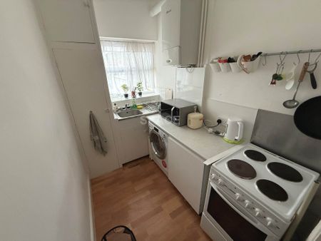 Brunswick Hill, Reading - Photo 4