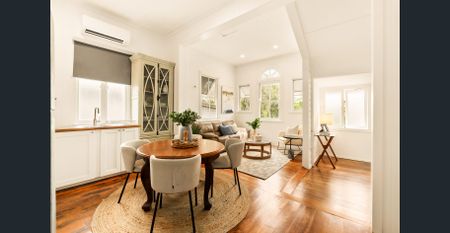 Character, Community, and Coastal Living in Shorncliffe’s Golden Triangle - Photo 3