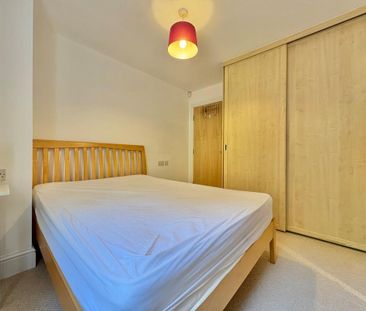 2 bedroom flat to rent - Photo 6