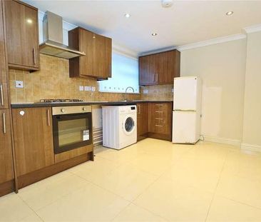 Hawthorn Road, Woking, Surrey, GU22 - Photo 6