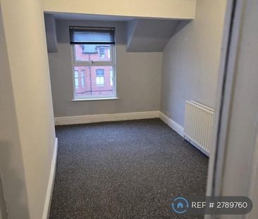 3 bedroom maisonette to rent - Photo 3