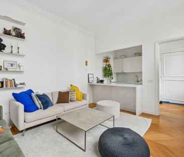 Location Appartement 2 pièces Meublé 55m² PARIS 6ème - Photo 2