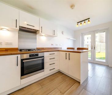 4 bedroom detached house to rent - Photo 6