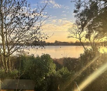 Spacious Room with Stunning Reservoir Views - Photo 5