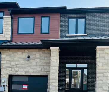 For Lease - 235 Lormont Boulevard Unit# Lot #3, Hamilton, Ontario - Photo 1