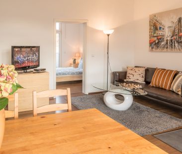 City-Residence: Nette 2-Zimmer-Wohnung in schönem Altbau - Foto 1
