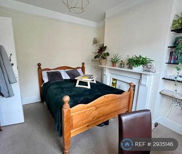 4 bedroom terraced house to rent - Photo 5