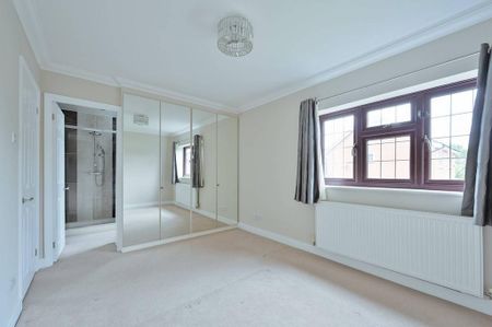 3 bedroom detached house to rent - Photo 2