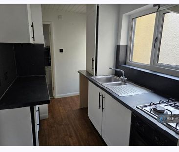 2 bedroom terraced house to rent - Photo 6