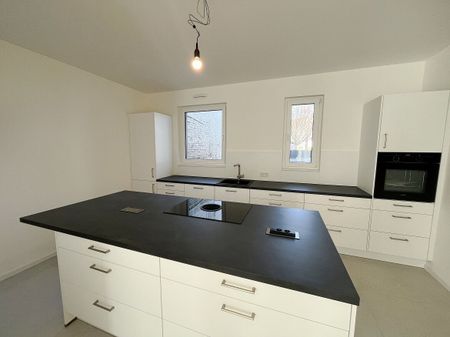 Neubau Town-House mit Eventküche in Ginsheim-Gustavsburg inklusive Terrasse und Tiefgarage - Photo 2