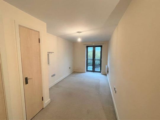 North Point, Gloucester Docks - Photo 1