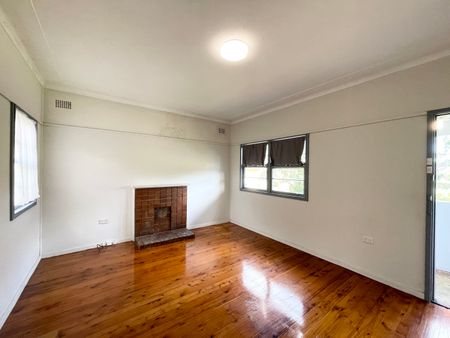 58 Brabyn Street, North Parramatta NSW 2151 - House For Rent | Domain - Photo 2
