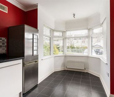 10 Fey Yerra, Leopardstown Road, Foxrock, Dublin 18 - Photo 4