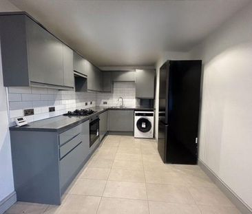 3 bedroom apartment to rent - Photo 2