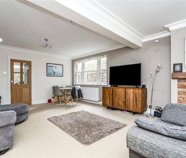 4 bedroom detached house to rent - Photo 1