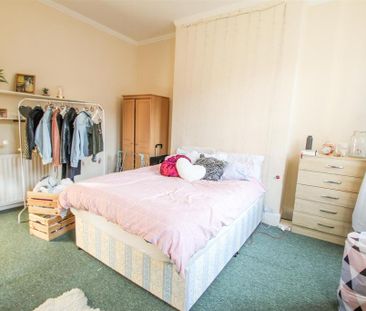 4 bedroom house to rent - Photo 2