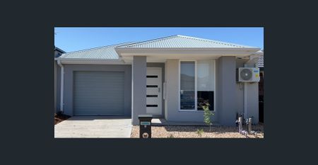 Modern Comfort Living in Convenient Location! - Photo 5