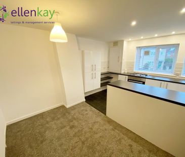 3 bedroom terraced house to rent - Photo 3