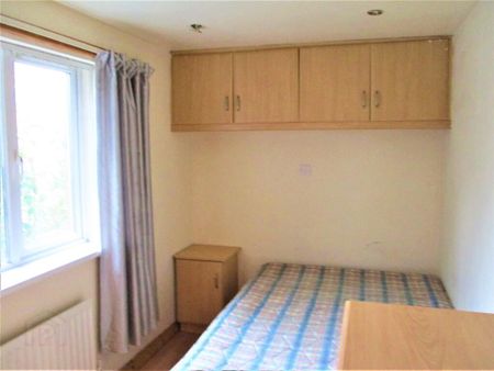 Great Apartment, 7b Canterbury Street, Belfast, Belfast, BT7 1LB - Photo 3