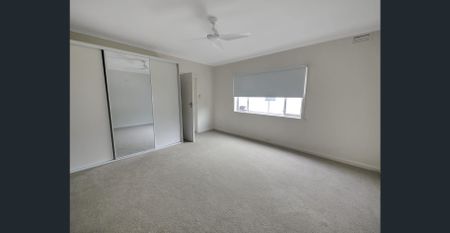 53 Belmont Rd, Ivanhoe, Vic 3079 - Photo 3