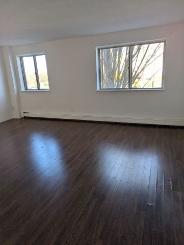 For Lease - 41 Huron Heights Drive Unit# #6, Newmarket, Ontario - Photo 4