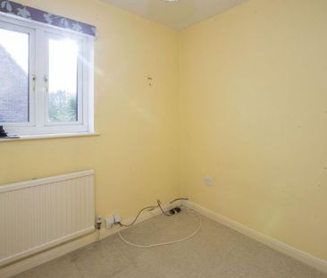 4 bedroom link detached house to rent - Photo 1