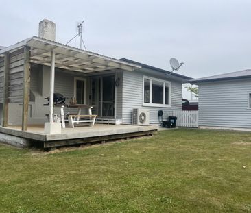 Nottingley Road, Frimley - Photo 4