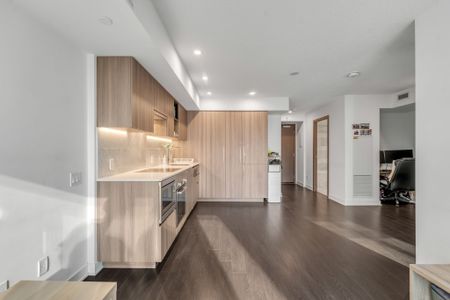 For Lease - 19 Bathurst Street Unit# 1109, Toronto, Ontario - Photo 3