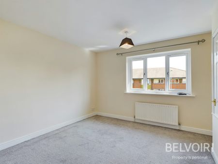 Terraced House to rent on - Photo 5