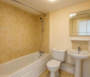 2 bedroom terraced house to rent - Photo 6