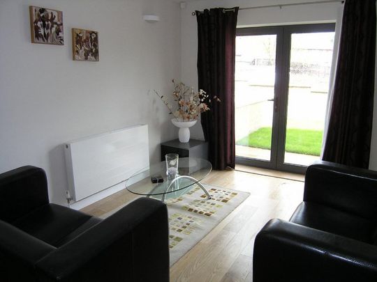 4 bedroom house to rent - Photo 1