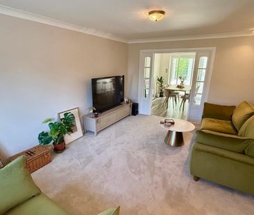 3 bedroom detached house to rent - Photo 2