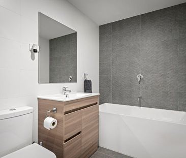 Modern Apartment in Prime Toongabbie Location - Photo 4