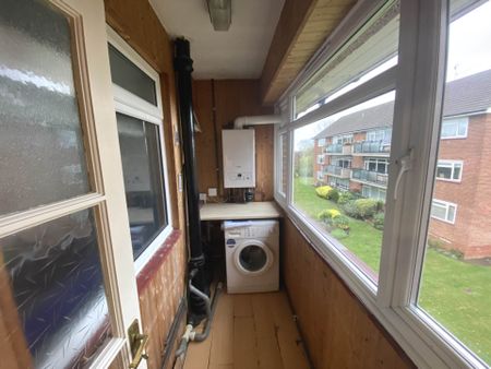 Price £1,895 pcm - Available Now - Unfurnished - Photo 3