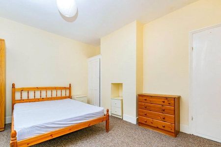 4 bedroom house to rent - Photo 5