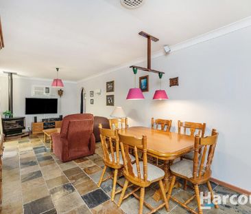 Family-Friendly - Photo 3