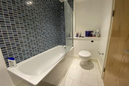 2 bedroom apartment to rent - Photo 3