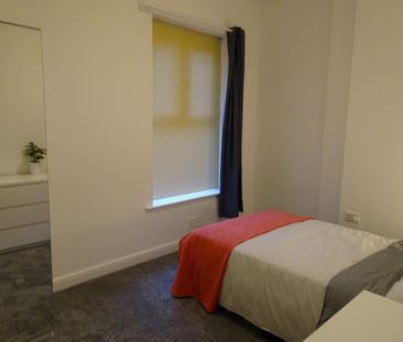 1 Bed Flat, Portland Crescent, M13 - Photo 1