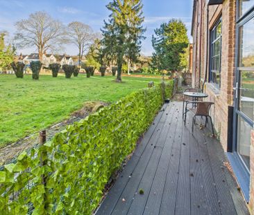 Churchfield Road, Chalfont St. Peter, Gerrards Cross,SL9 - Photo 5