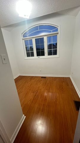 For Lease - 7590 Black Walnut Trail, Mississauga, Ontario - Photo 3