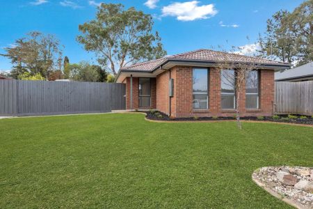 “Cute, charming 3-bedroom house!” - Photo 4