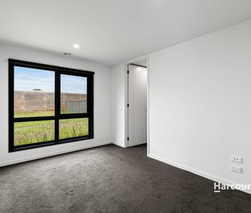 Stylish North Side Family Home with Spacious Yard - Photo 2