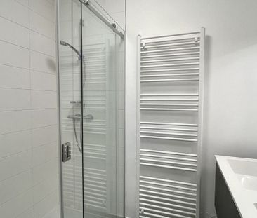 Appartement te huur in Vorst voor € 1.000 met 1 slaapkamer - Photo 2