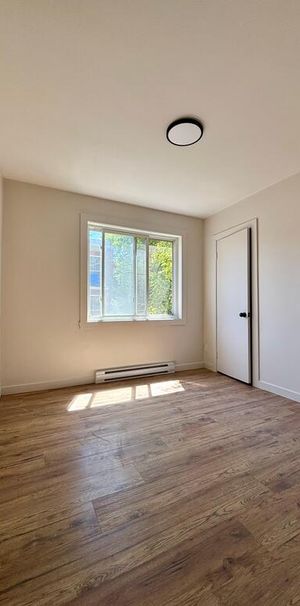 Superbe 3.5 Complètement Rénové - Photo 1