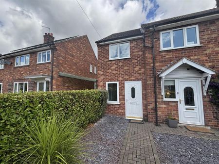 1 bedroom semi-detached house to rent - Photo 4