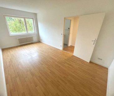 Einziehen &amp; Wohlf&uuml;hlen - 2-Zimmer Wohnung mit Balkon! - Photo 4