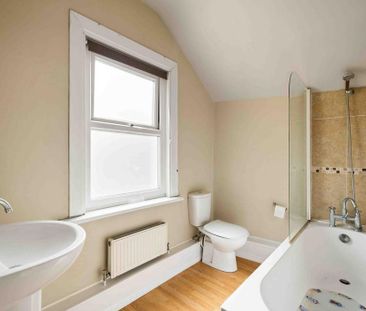2 bedroom end of terrace house to rent - Photo 6