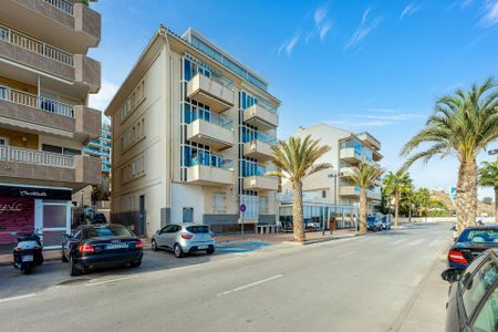 Duplex en alquiler en Carvajal, Fuengirola - Photo 3