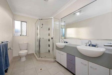 16 Gilby Court, Kirwan - Photo 5