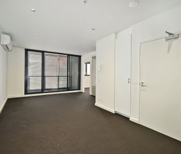 Ticks all the boxes! - Photo 1